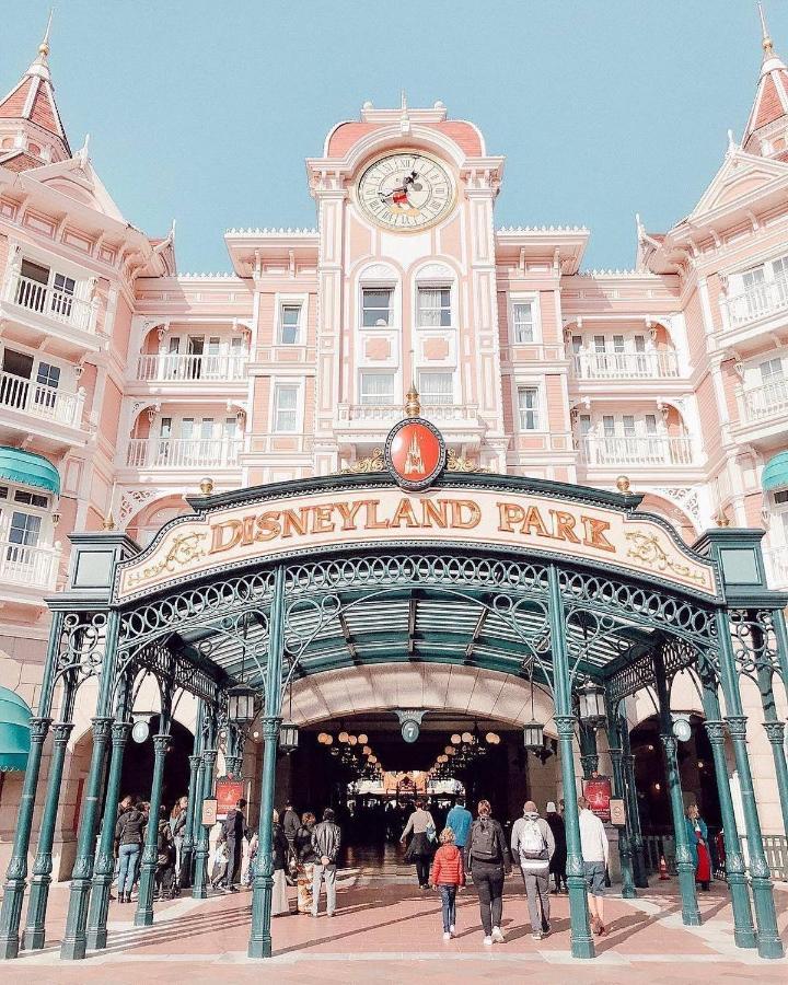 Disneyland Paris 1 Mile * Serris